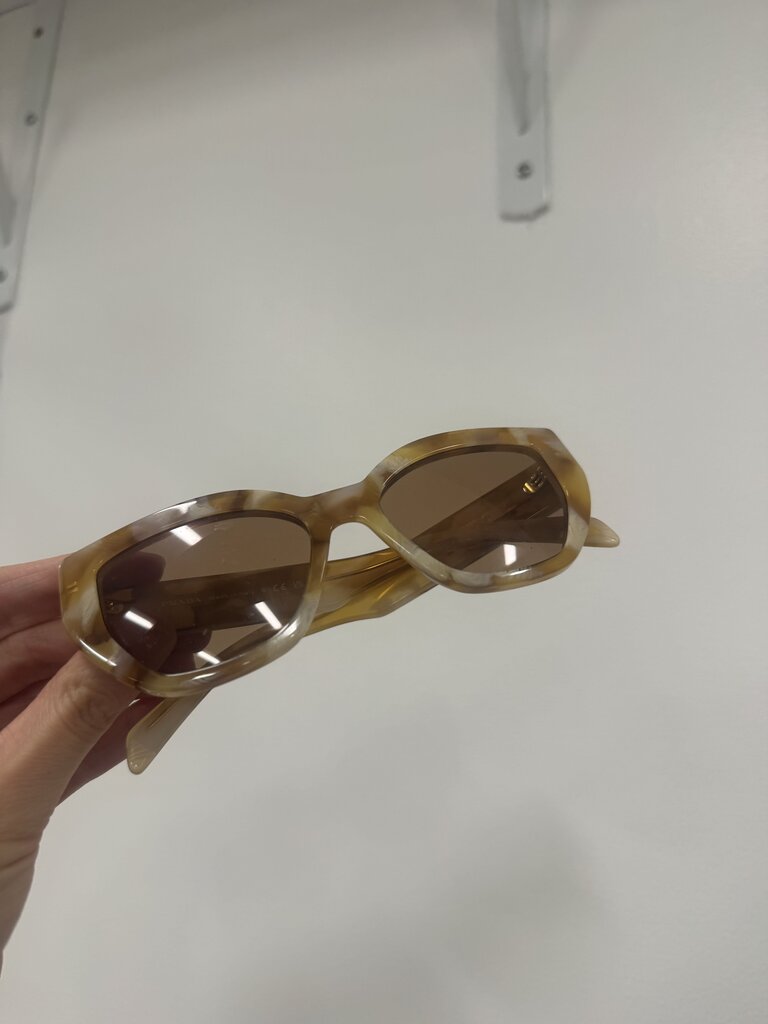 Beige Tortoise Cat Eye Sunglasses