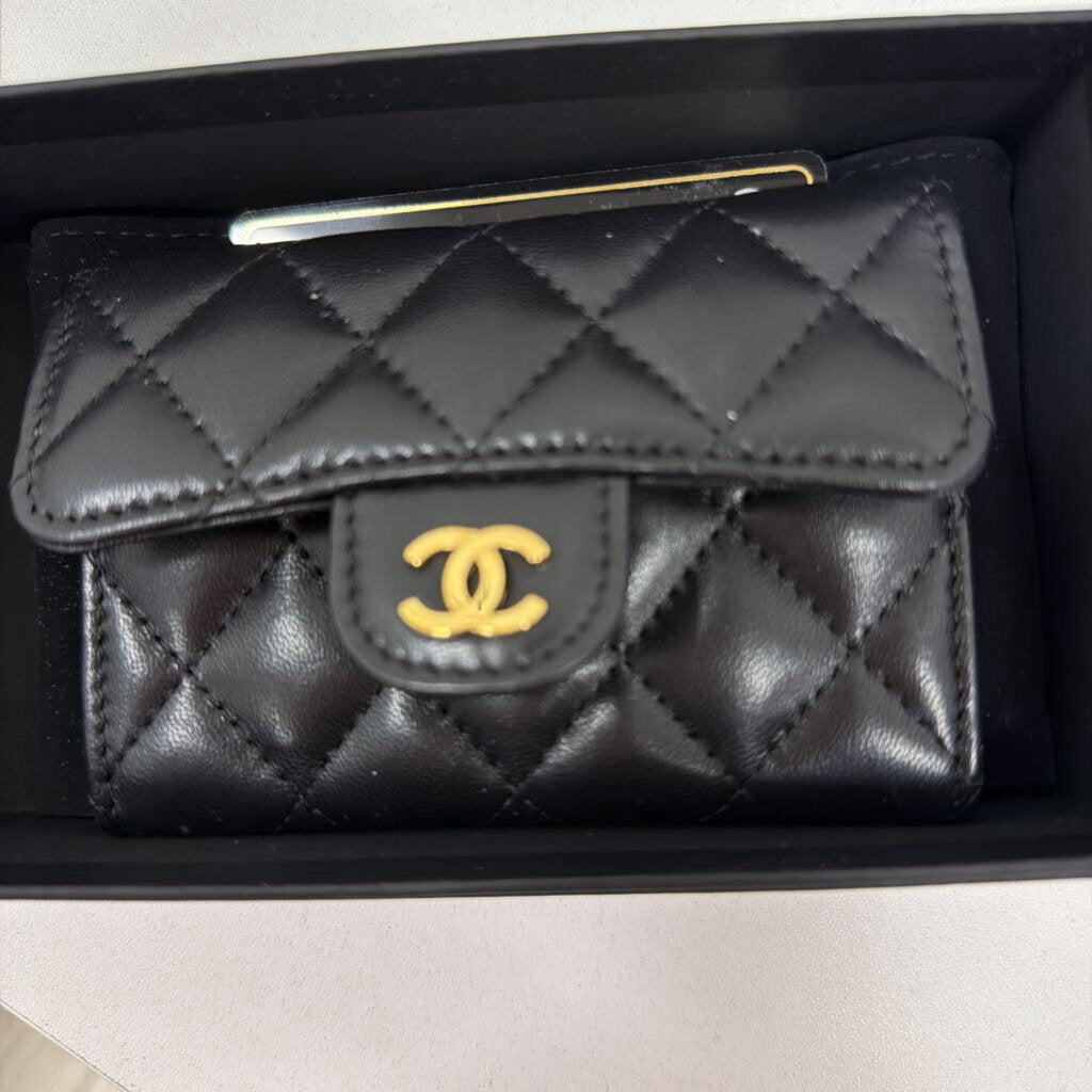 2017 Black Lambskin Cardholder/Wallet w/ box