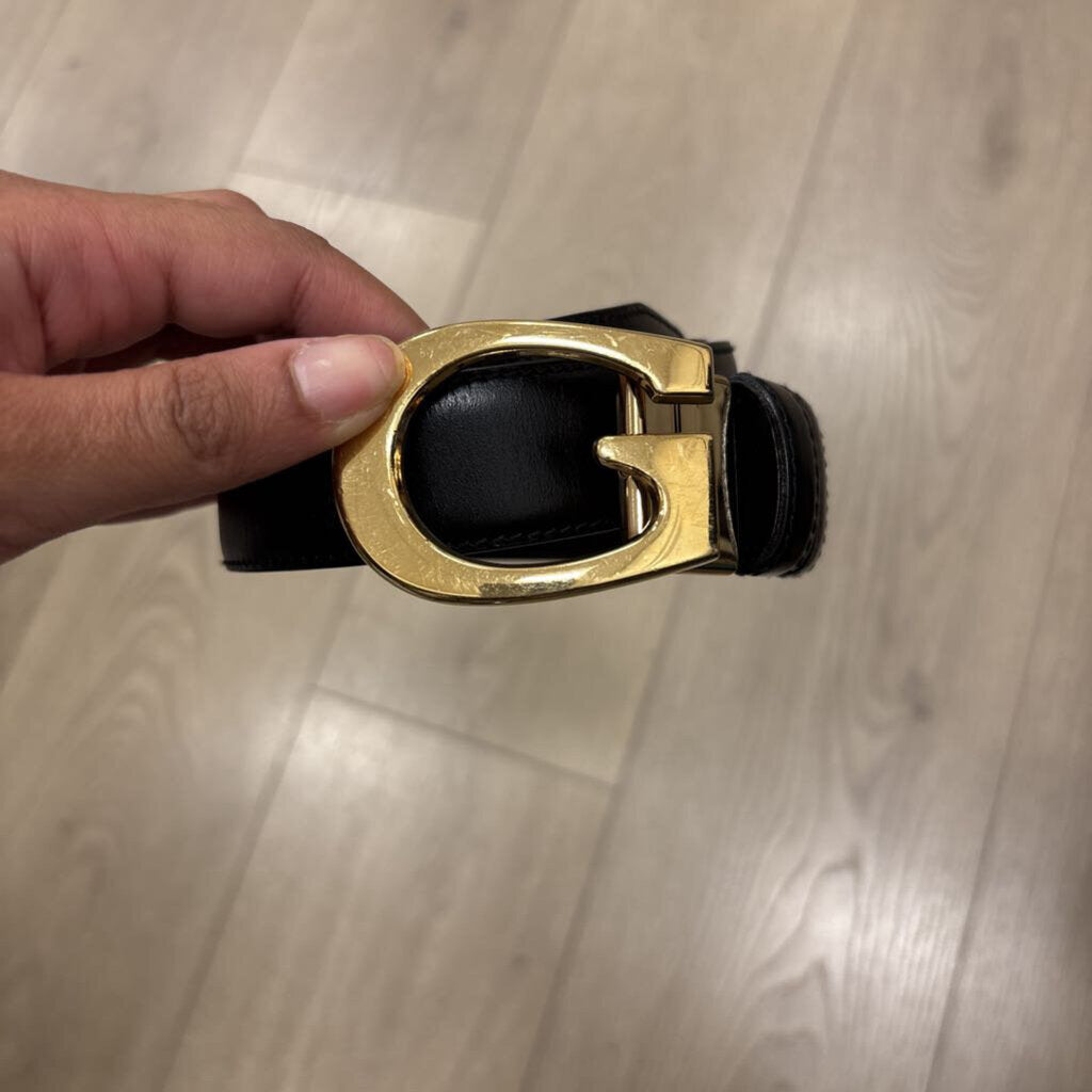Gucci Black Leather Gold G Buckle Belt