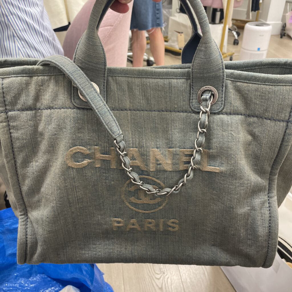Denim CC Logo Deauville Tote