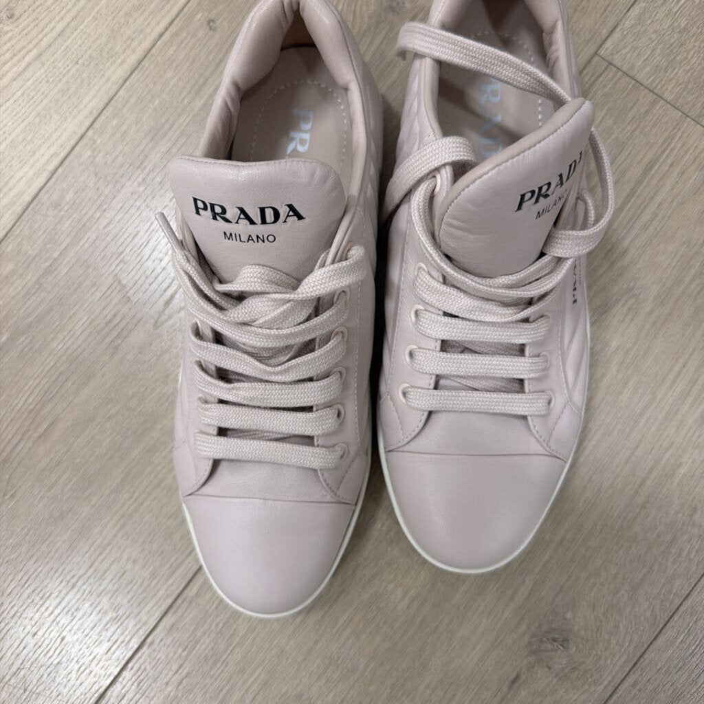 Nude Leather Sneaker, 39