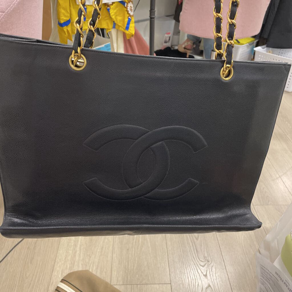 Black Chain Tote