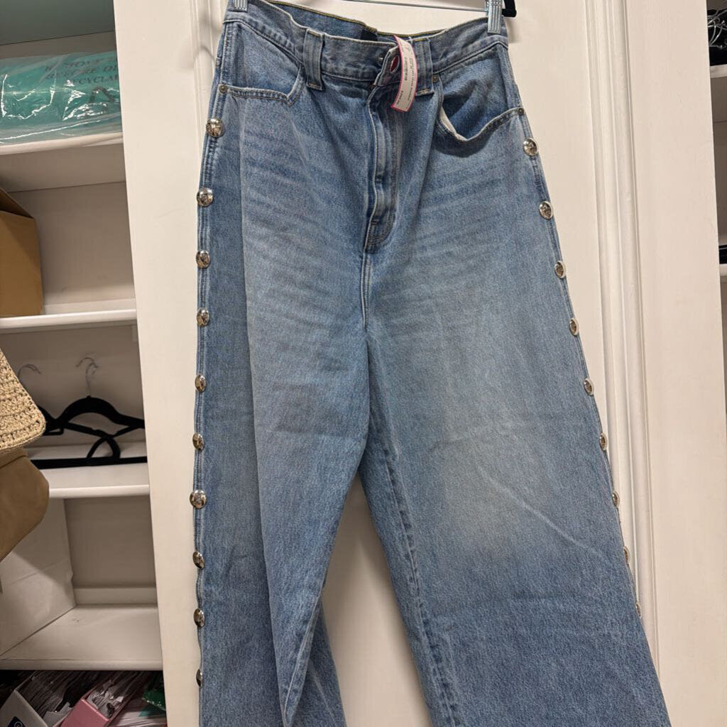 Light Wash Studded Jean