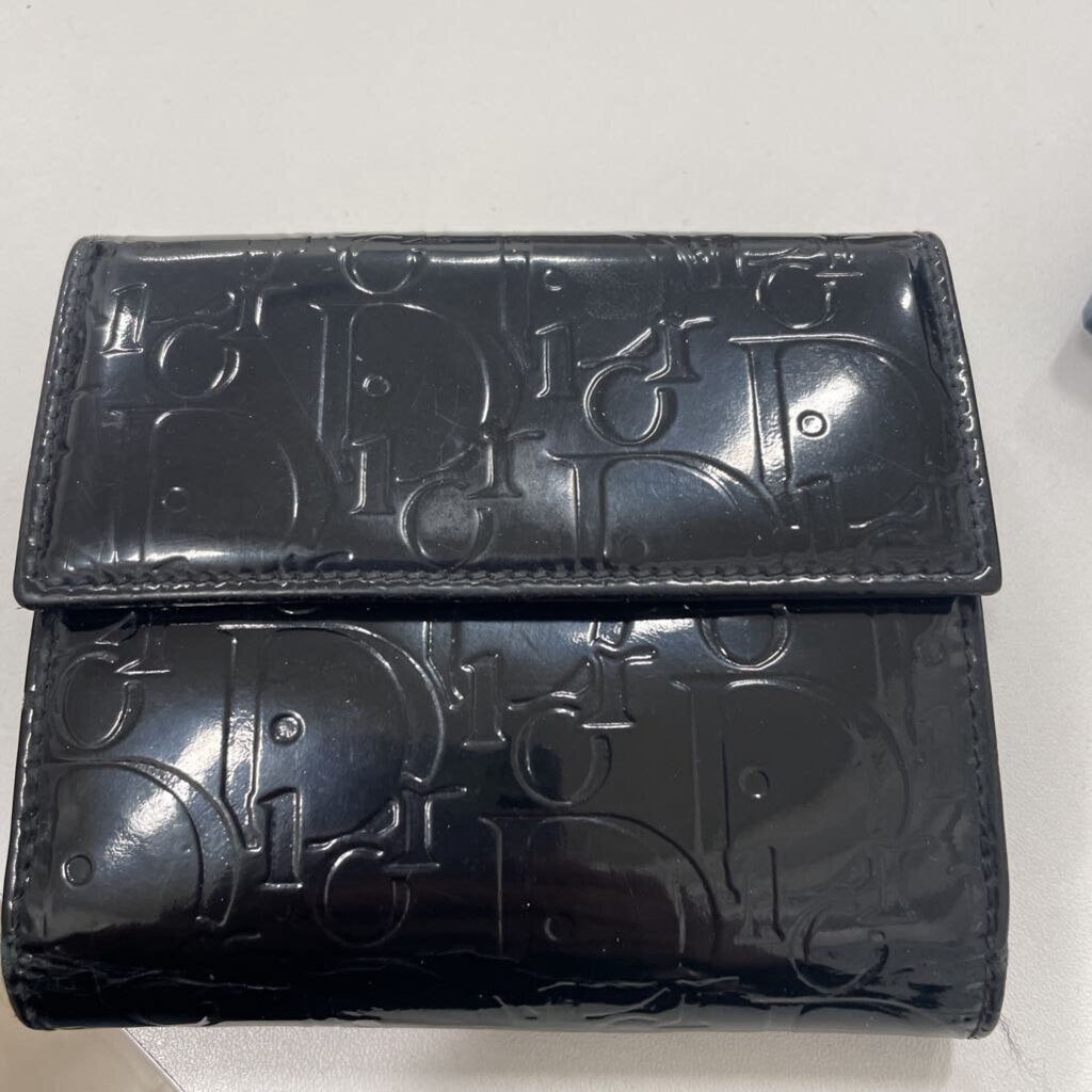 Black Patent Compact Wallet