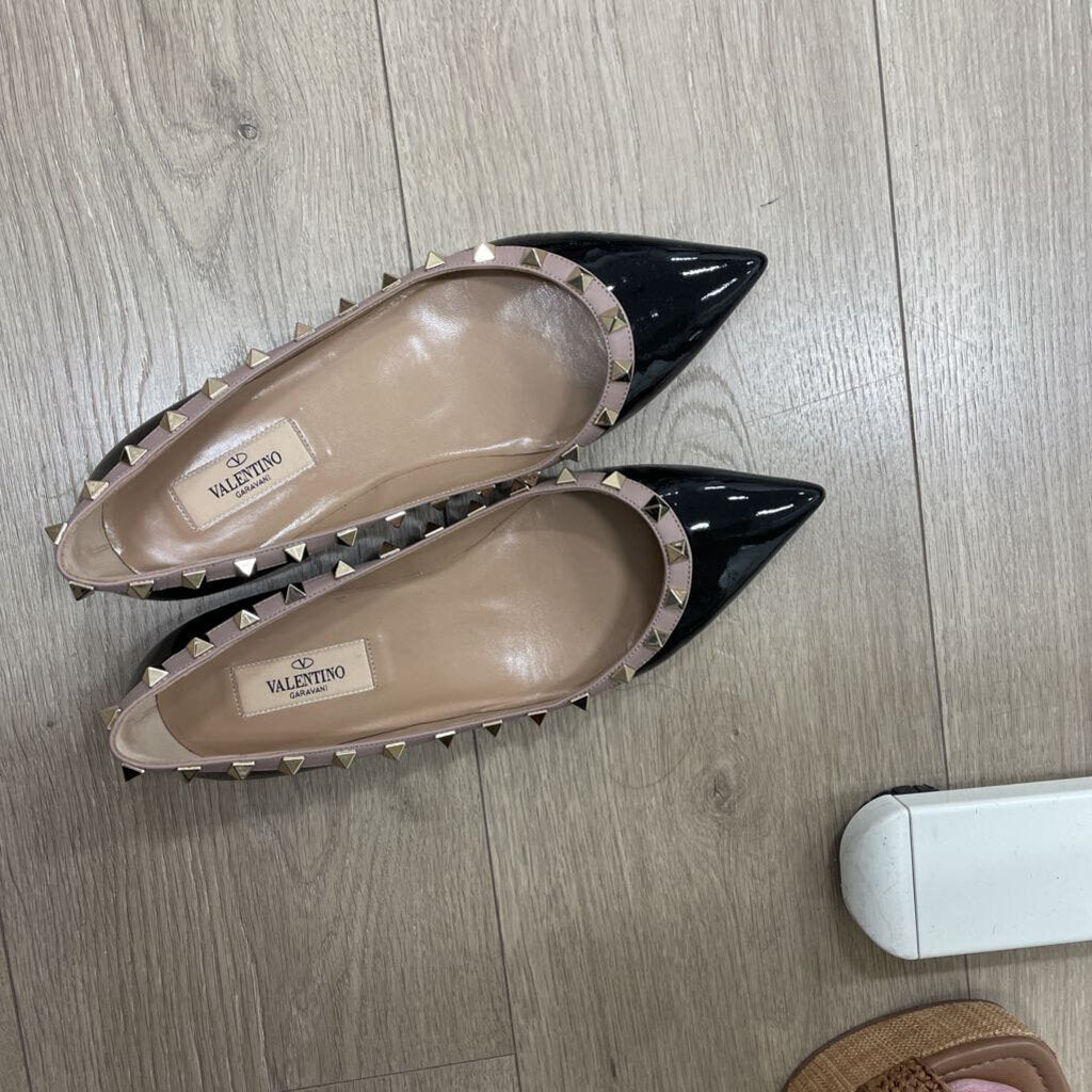 Black Patent Rockstud Flats