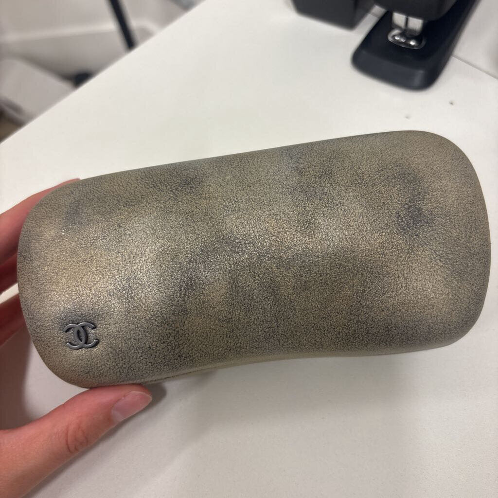 Cherry Red Circle Sunglasses (Case)