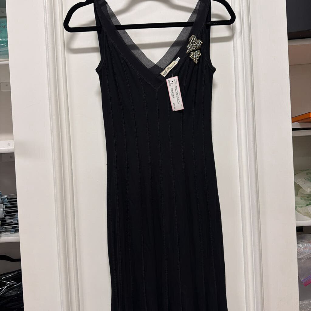Black V Neck Pleated Mesh With Crystal Broach
