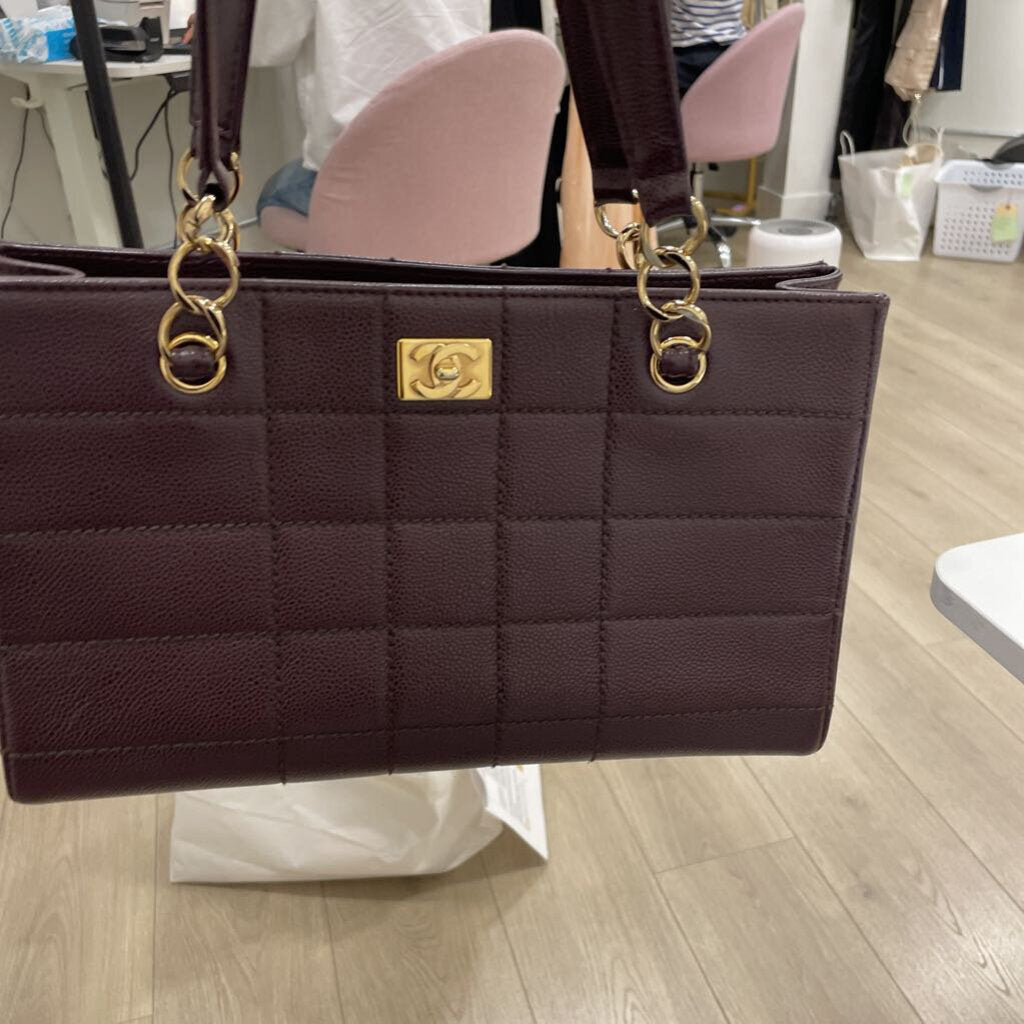 Oxblood Caviar Square Quilt Shoulder Bag