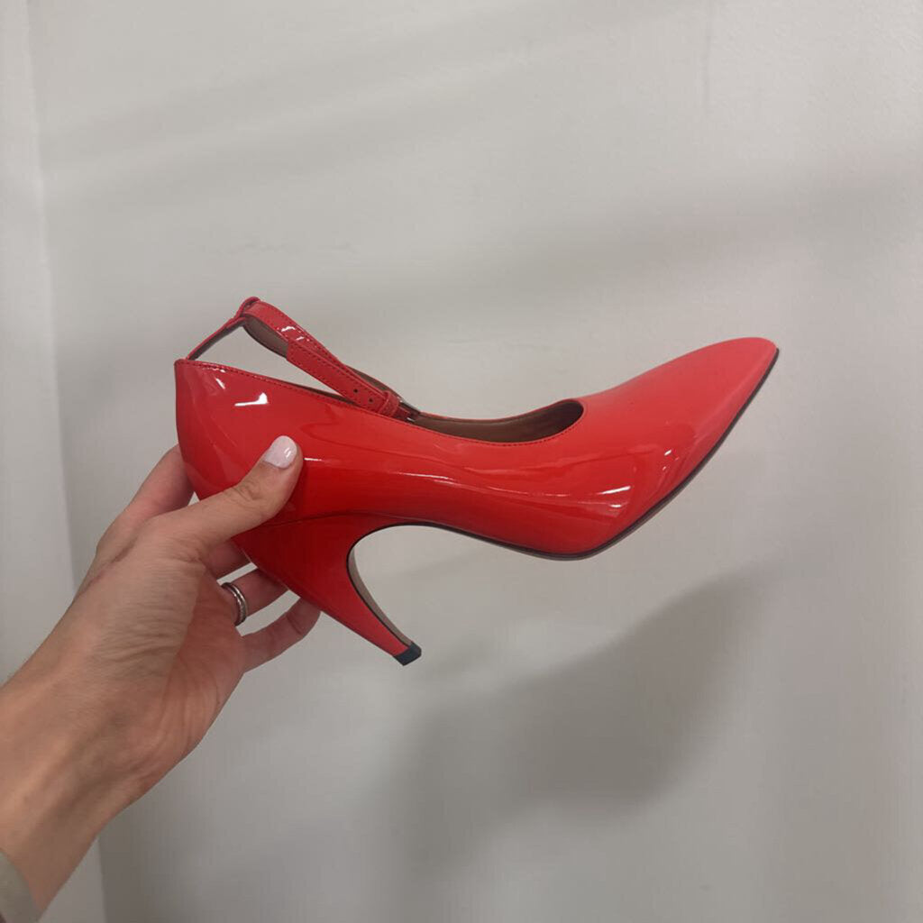 Red Patent Leather "Shark" Pumps (1490)