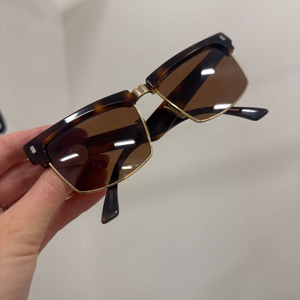 Gold Rim Brown Tortoise Sunglasses