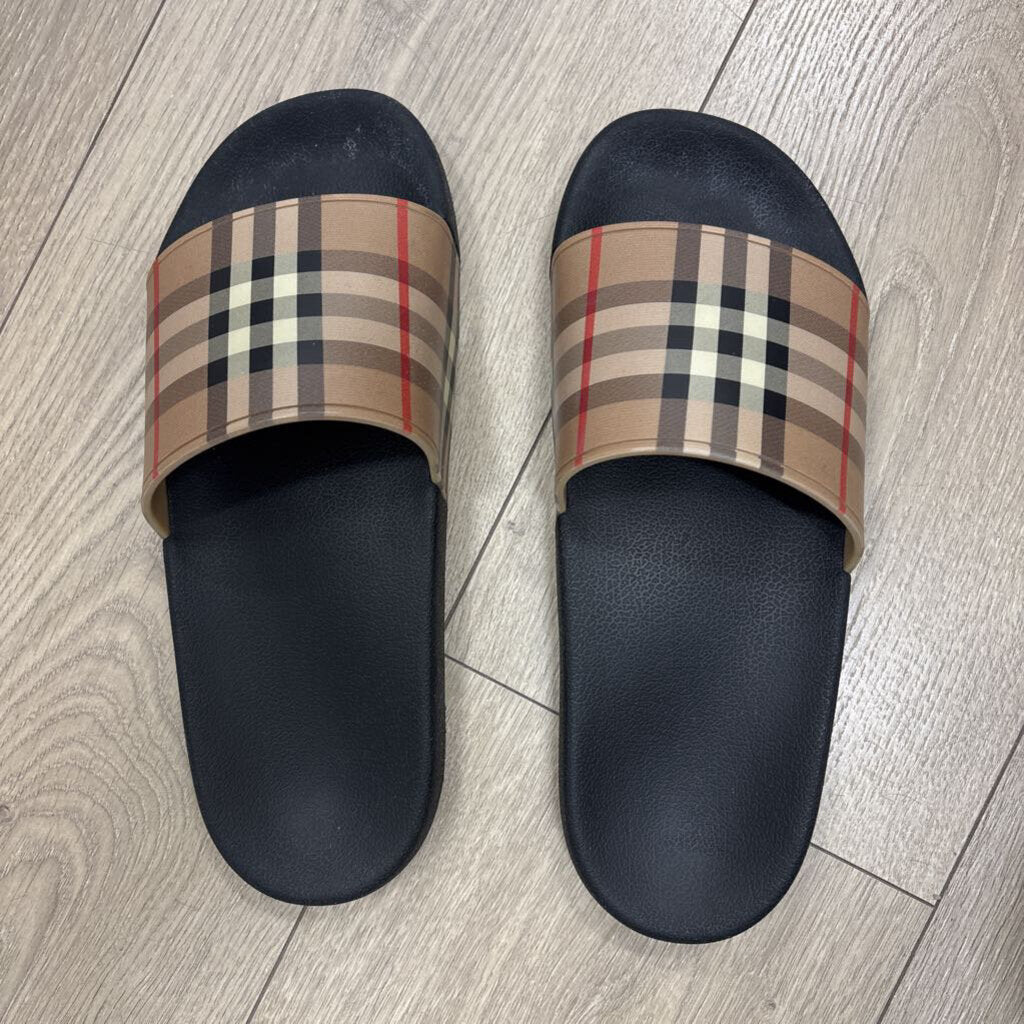 Black/Check Rubber Slide