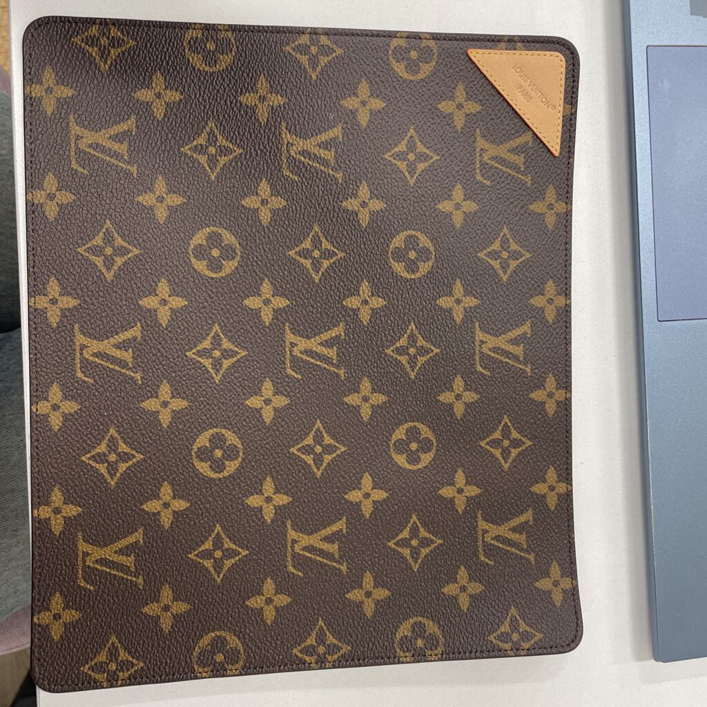 Monogram Gaston Mouse Pad (est 320)