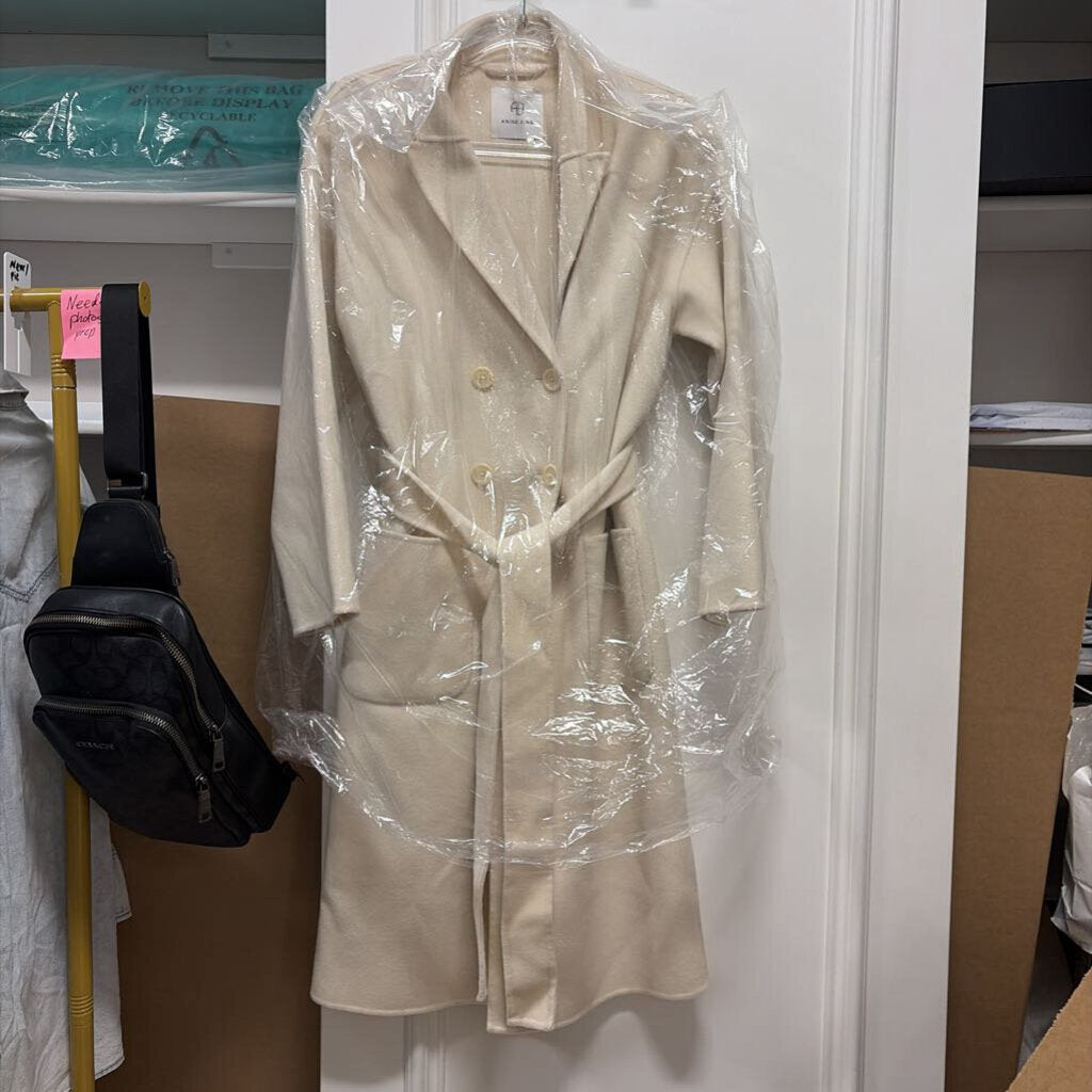Cream Wool/Cashmere (Est. R. 900)