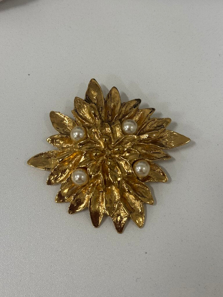 Vintage Gold Tone Floral Pearl Brooch