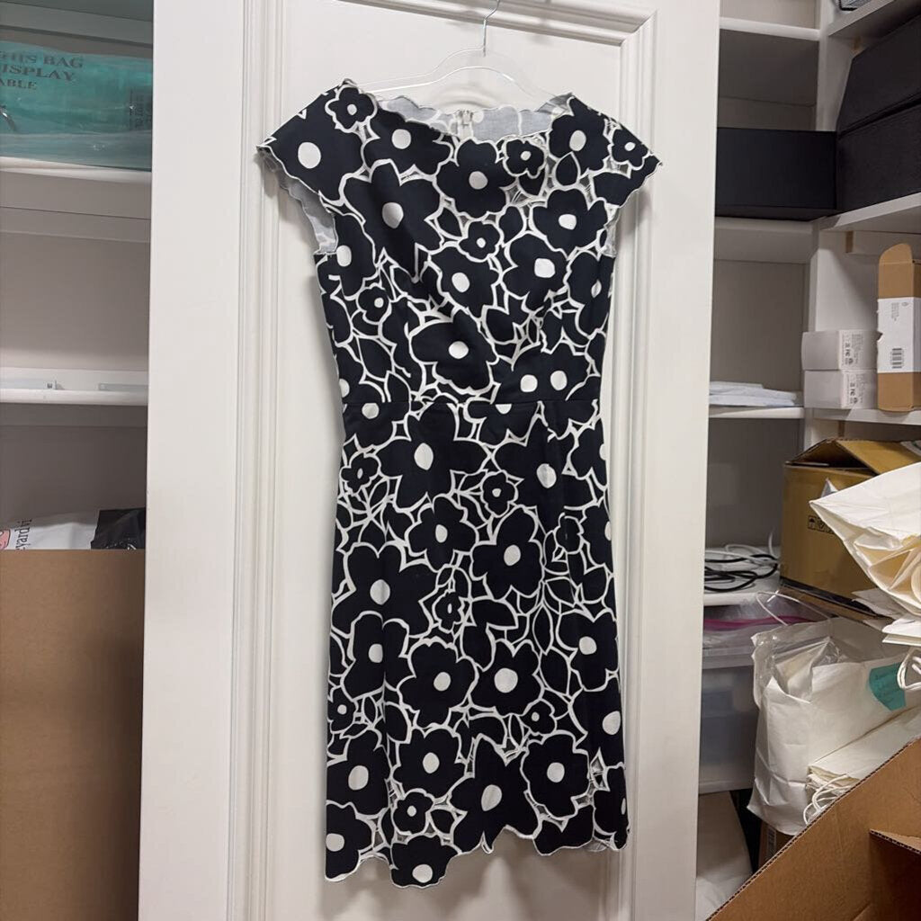 Black/White Floral Cap Sleeve Midi Dress
