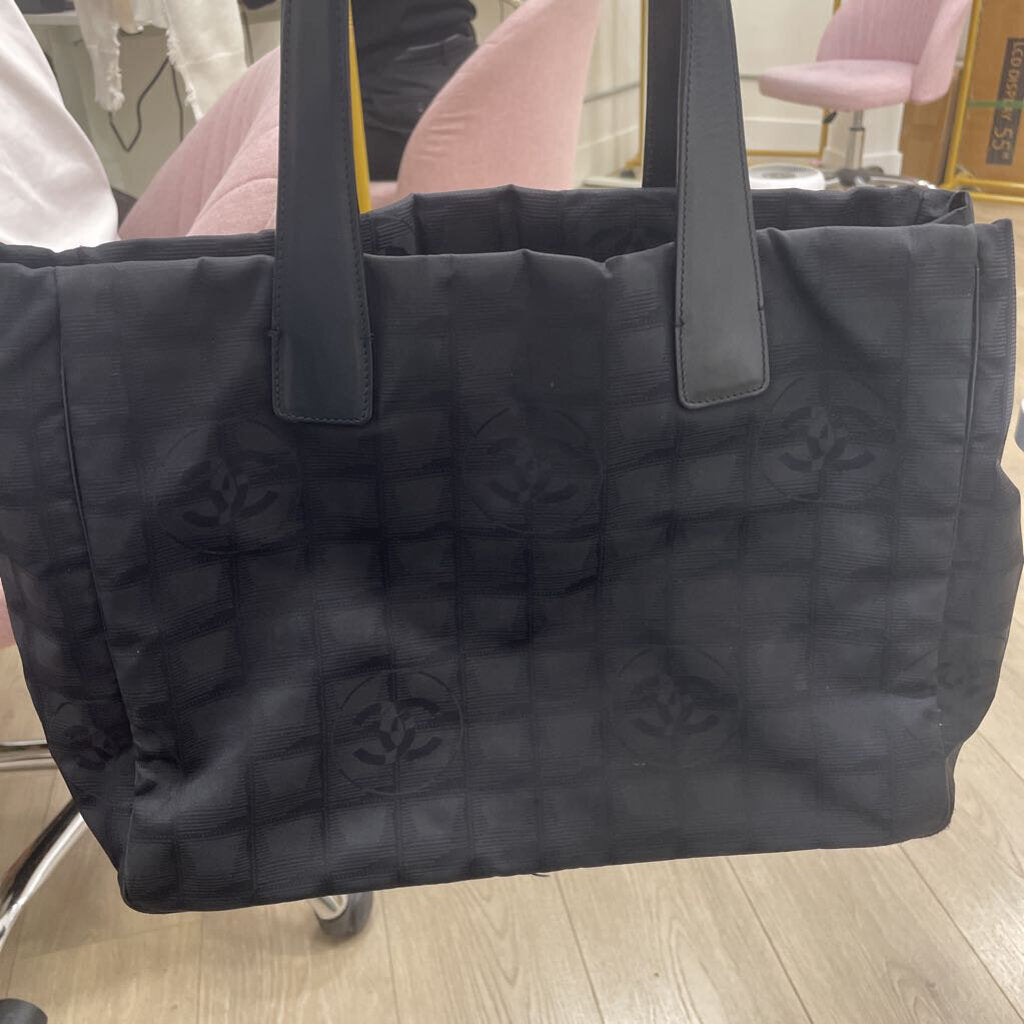 Black Nylon New Travel Line Tote