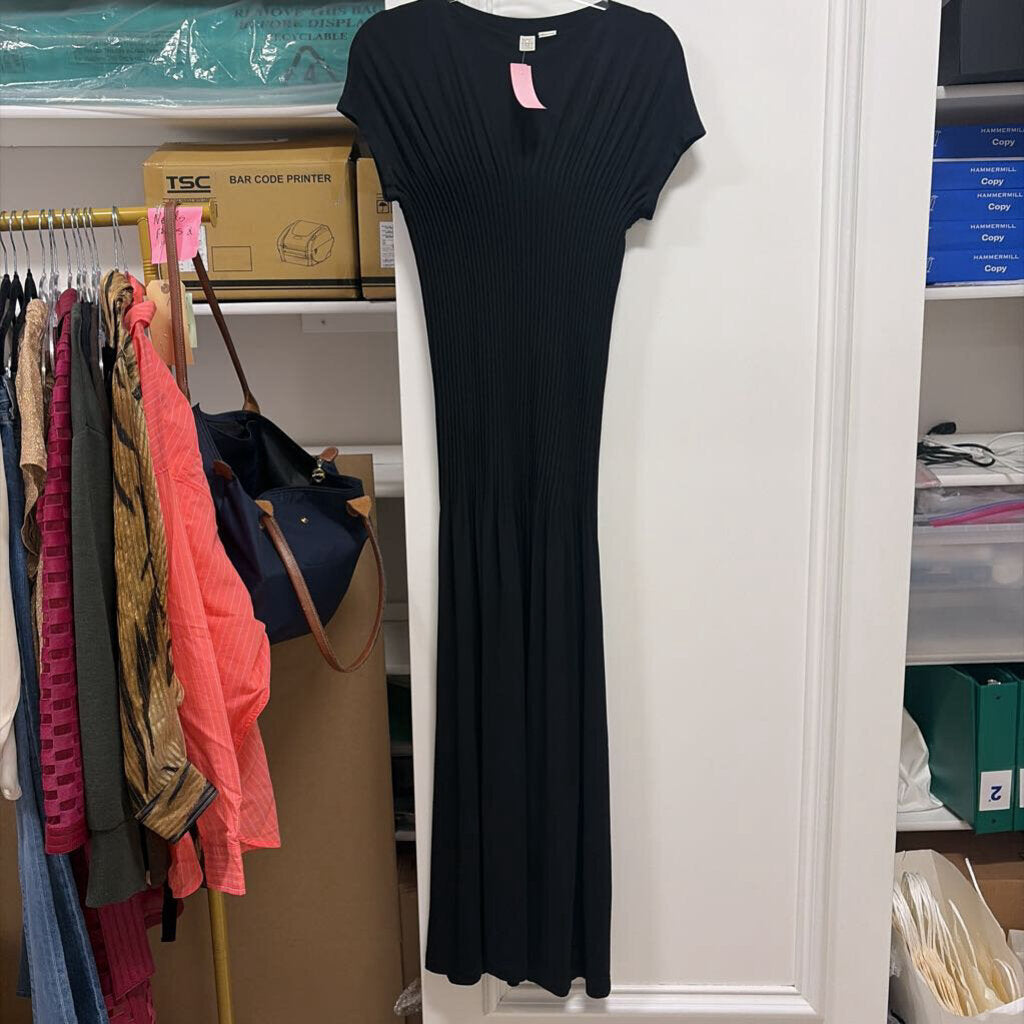 Black Viscose Pleated Maxi Dress