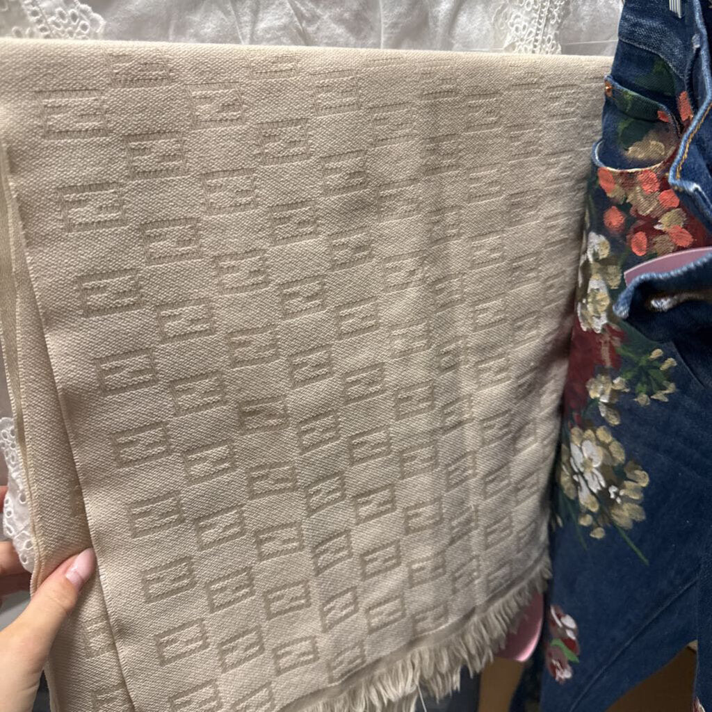 Tan Wool Fendi Scarf AS IS Snag