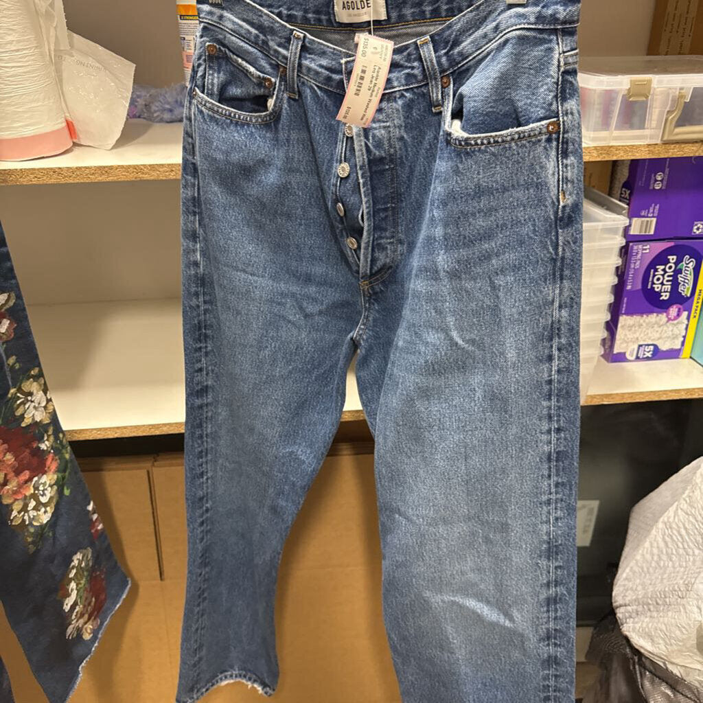 Medium Washed Wide Leg Jean