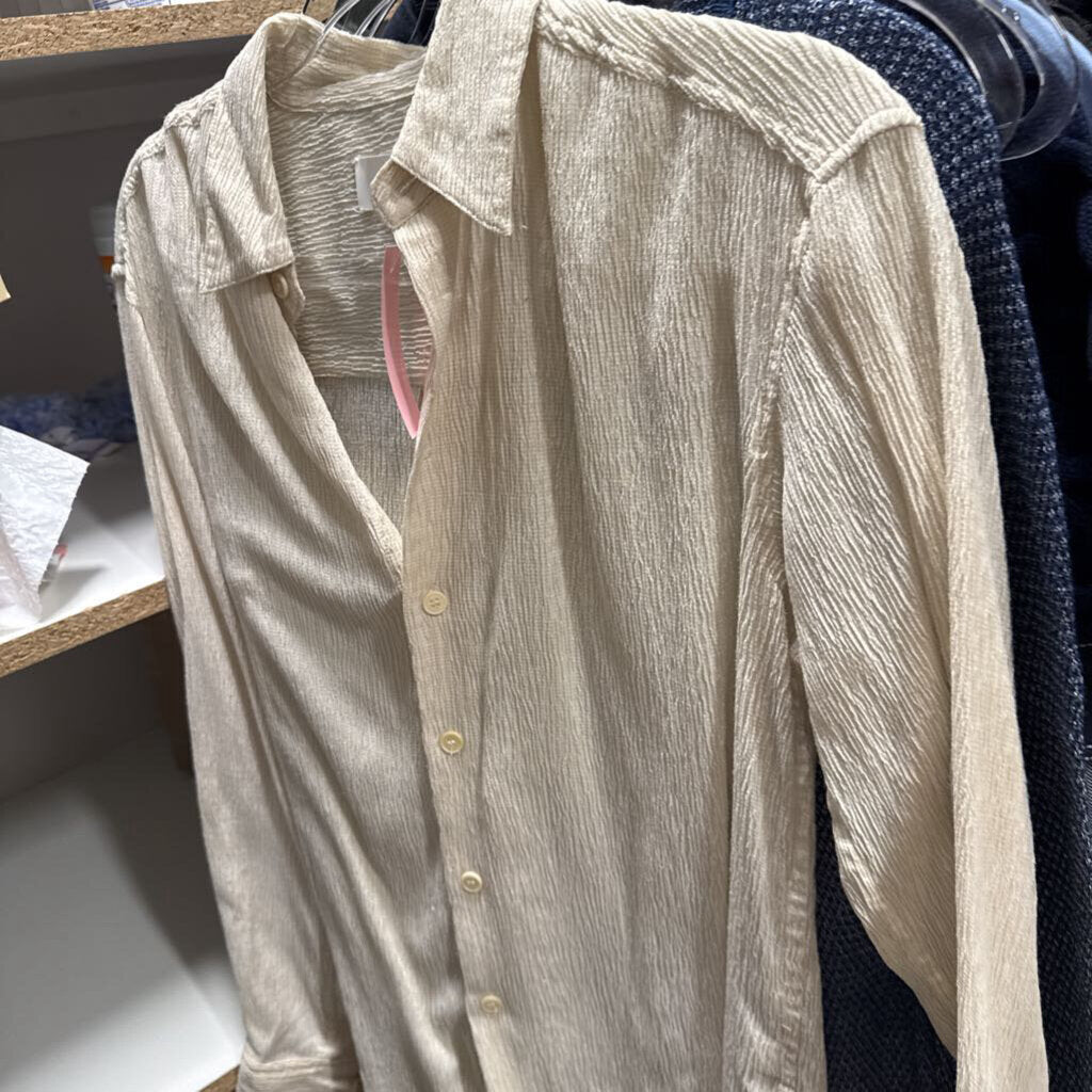 Cream Tencel/Poly Button Up Top