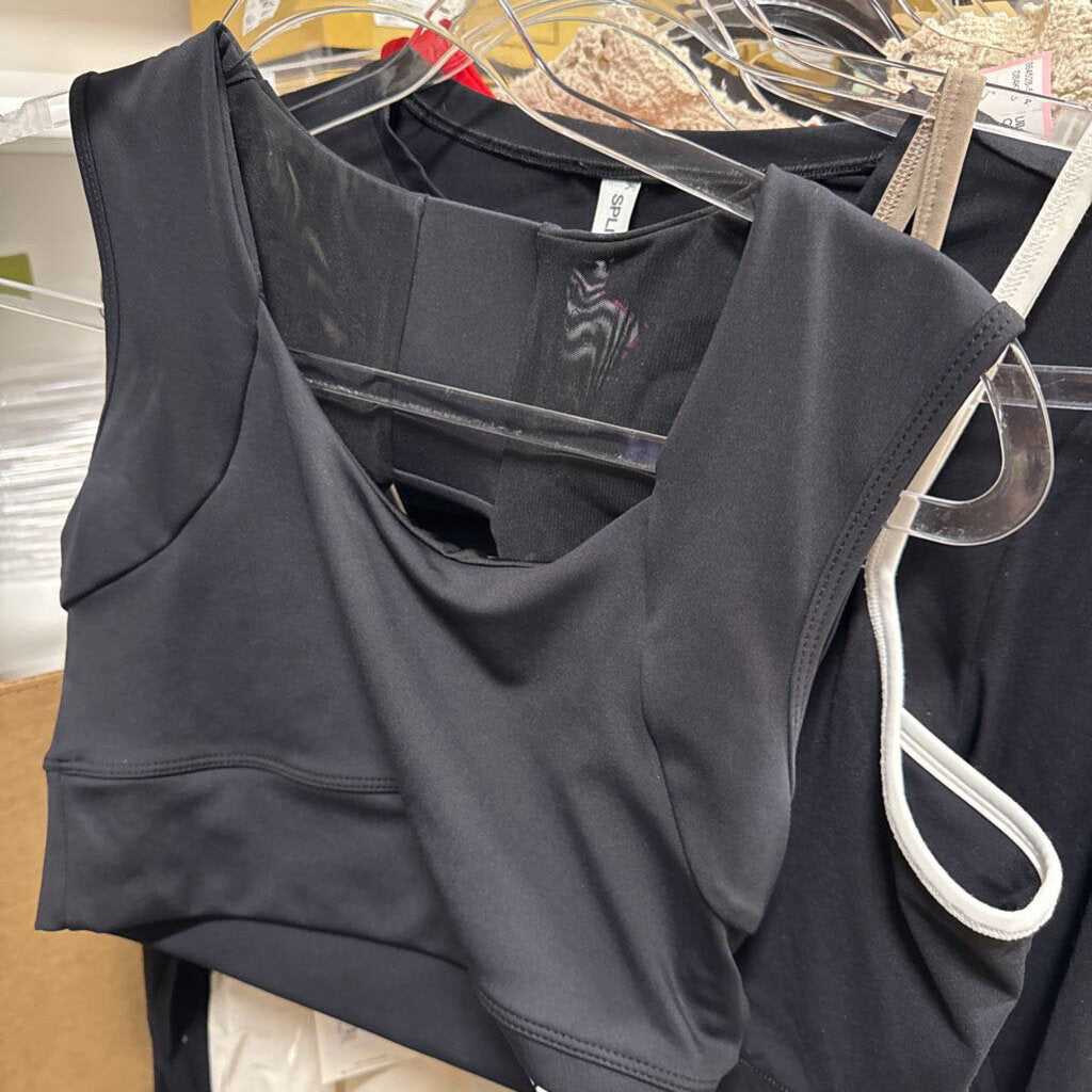Black Sports Bra (R. 178)