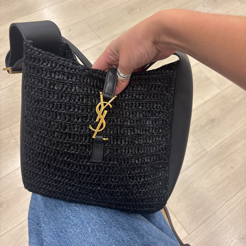 Black Le 5 a 7 Small Raffia Shoulder Bag (2300)