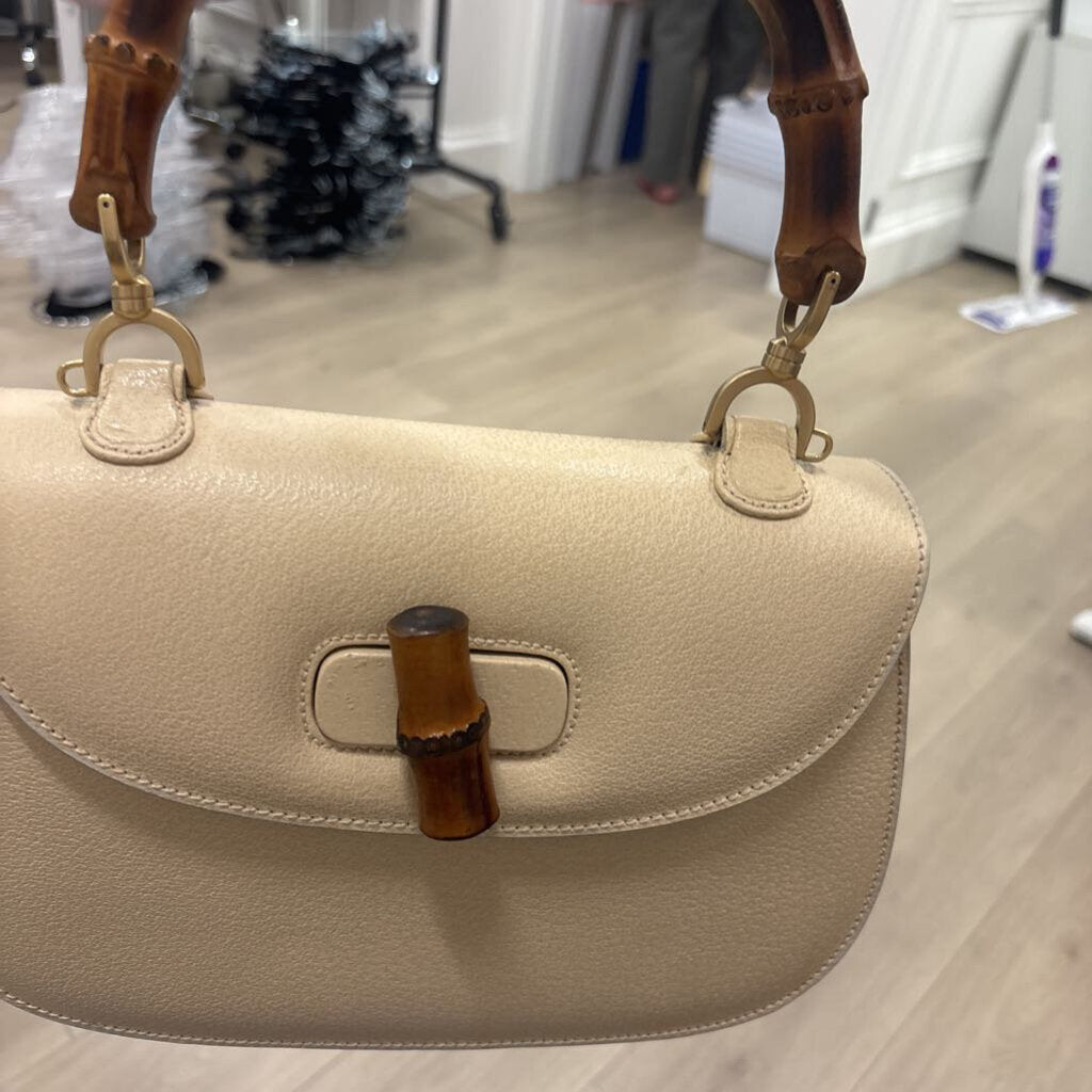 Cream Bamboo Top Handle