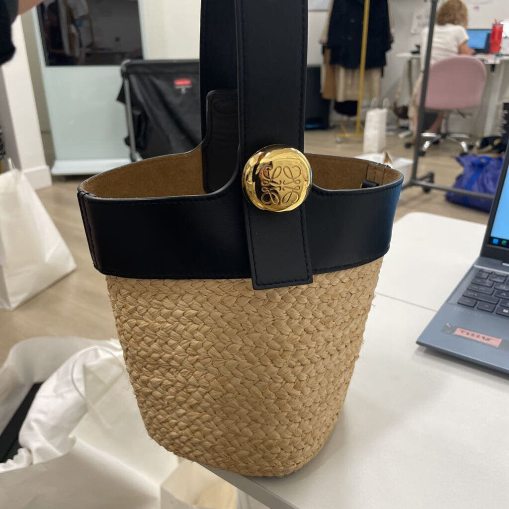 Mini Anagram Pebble Raffia Bucket Bag(est 2250)
