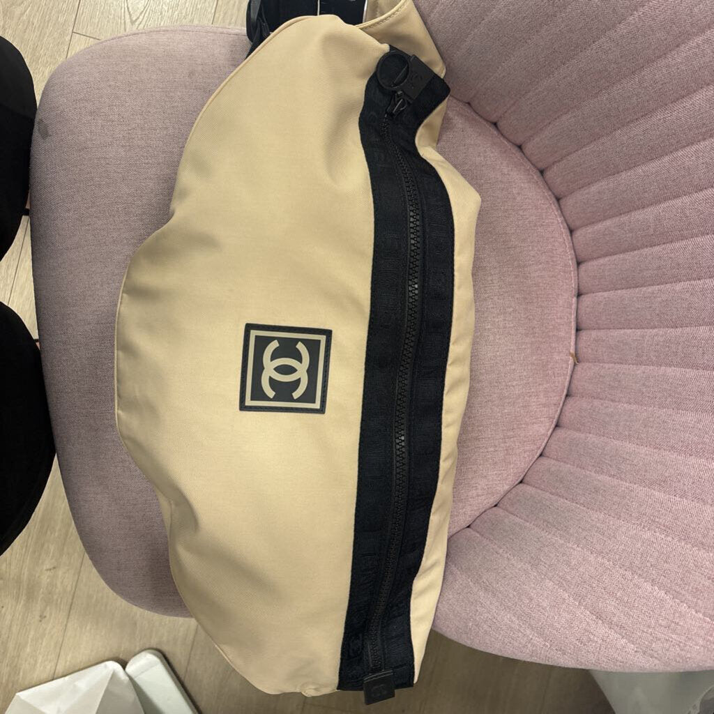 2002-03 Beige Nylon Sport BAg