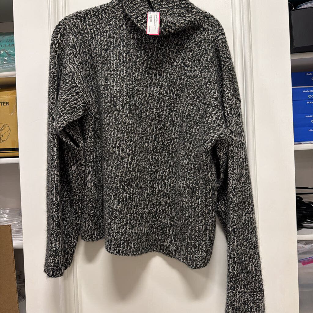 Black/White Cashmere Turtleneck Sweater