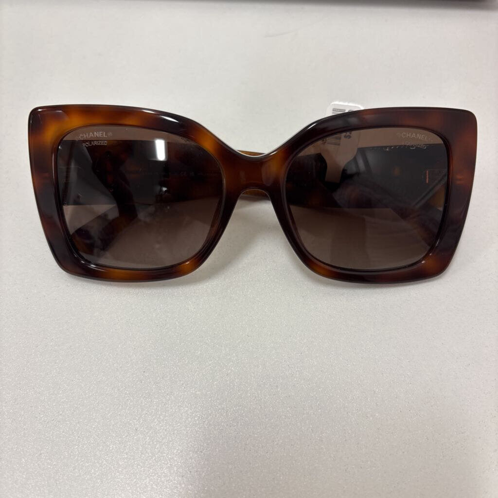 Tortoise Shell Square Frame Sunglasses