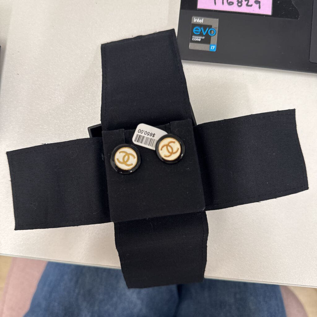 White/Black Button Stud Earrings w/ Box