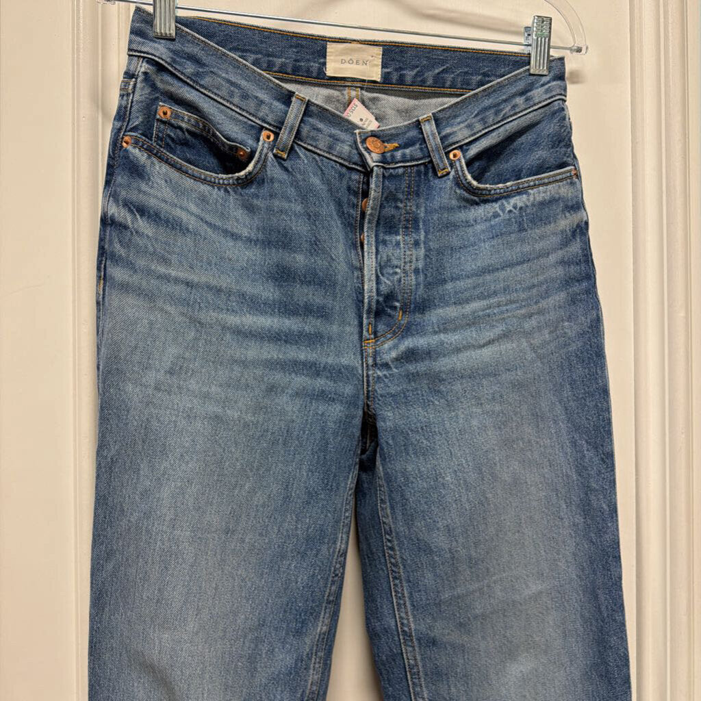 Medium Wash Straight Leg Jean