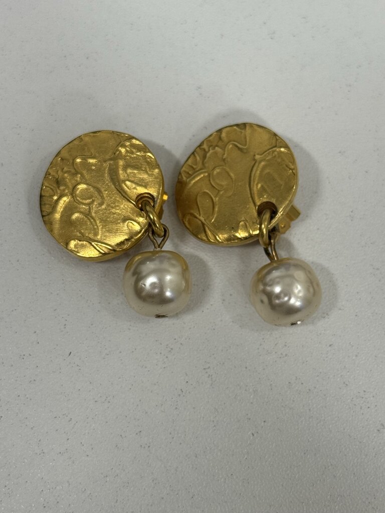 Vintage Gold Tone Faux Pearl Dangle Clip-On Earrings