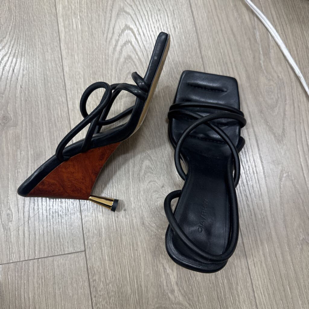 Black Leather Tortoiseshell Heels