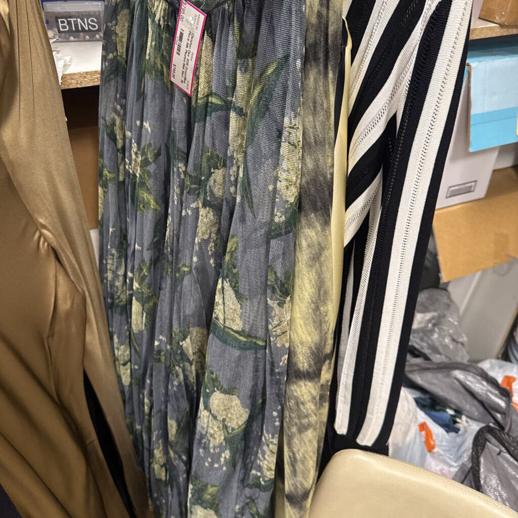 2019 Green/Blue Floral Silk Pleated Midi Skirt