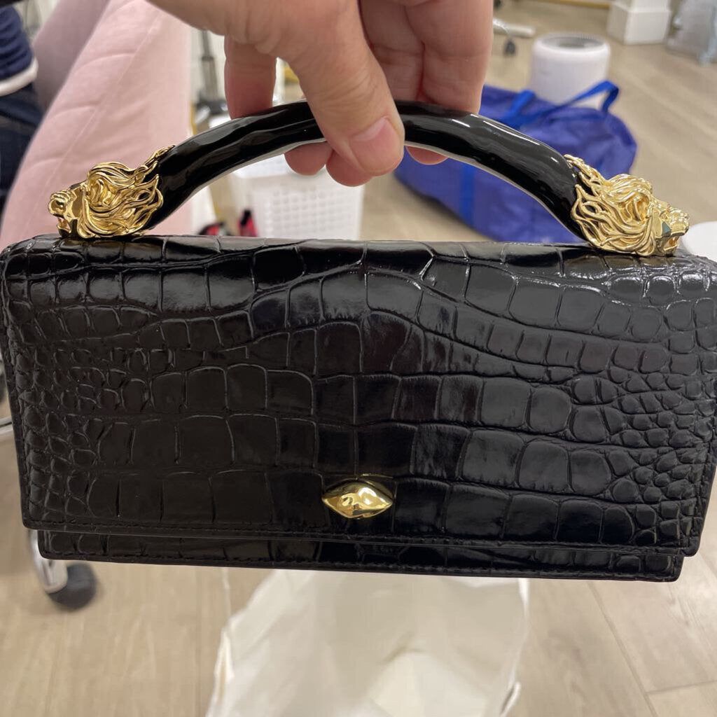 Black Lioness Top Handle Clutch (645)