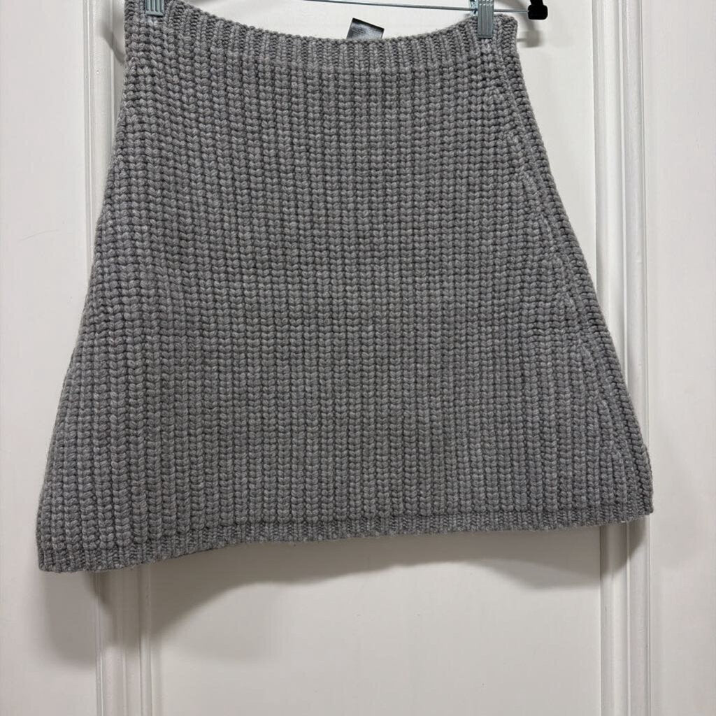 Grey Cashmere Skirt (NWT 448)