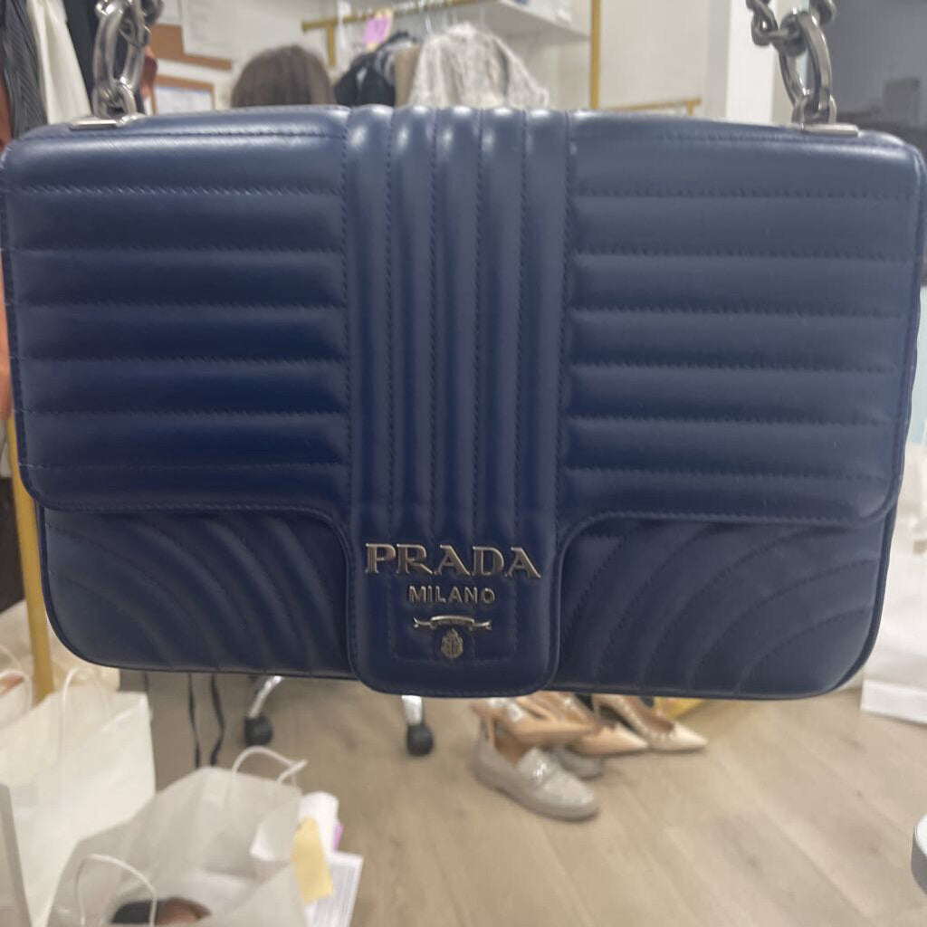 Navy Diagramme Leather Chain Shoulder Bag