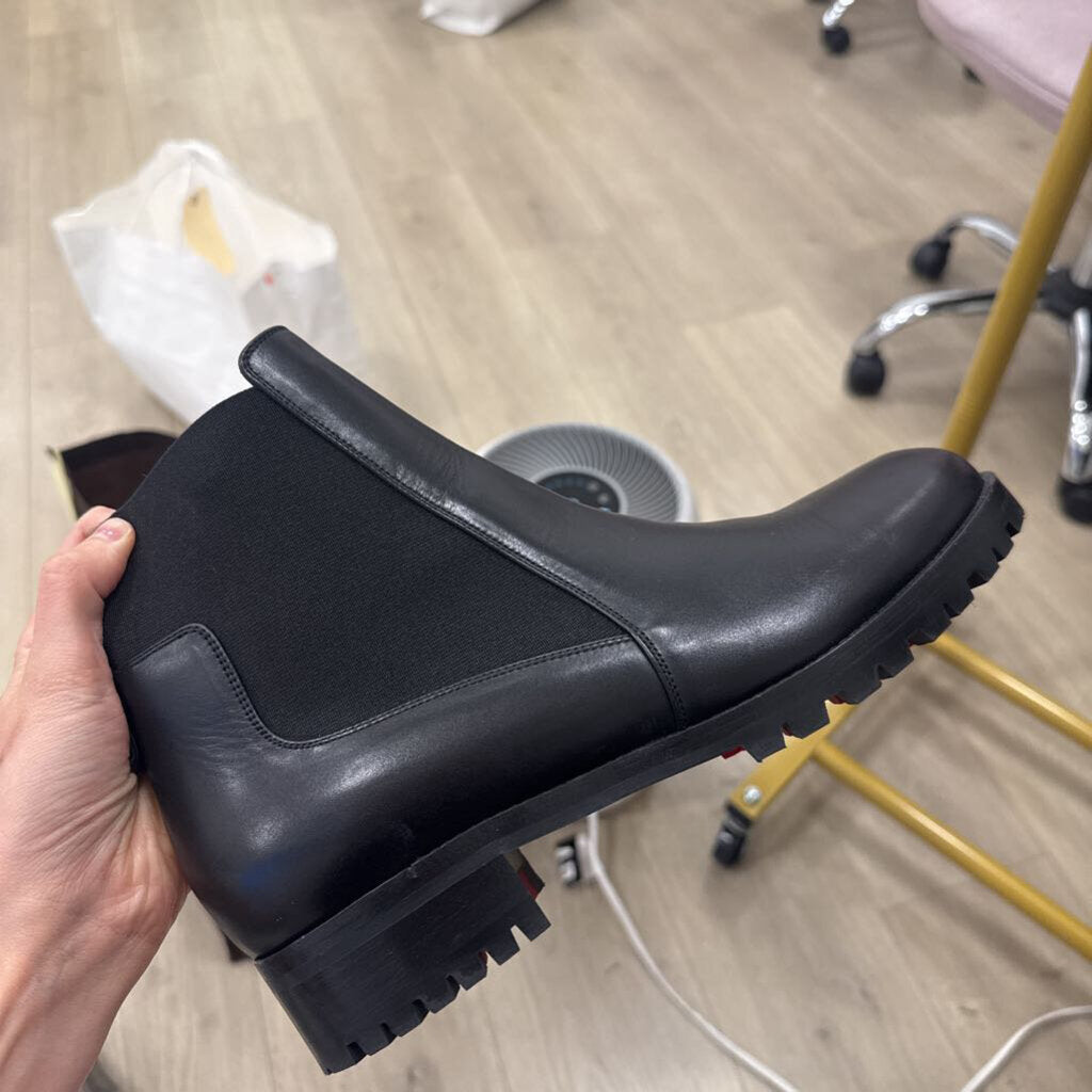 Black Leather Chelsea Boots