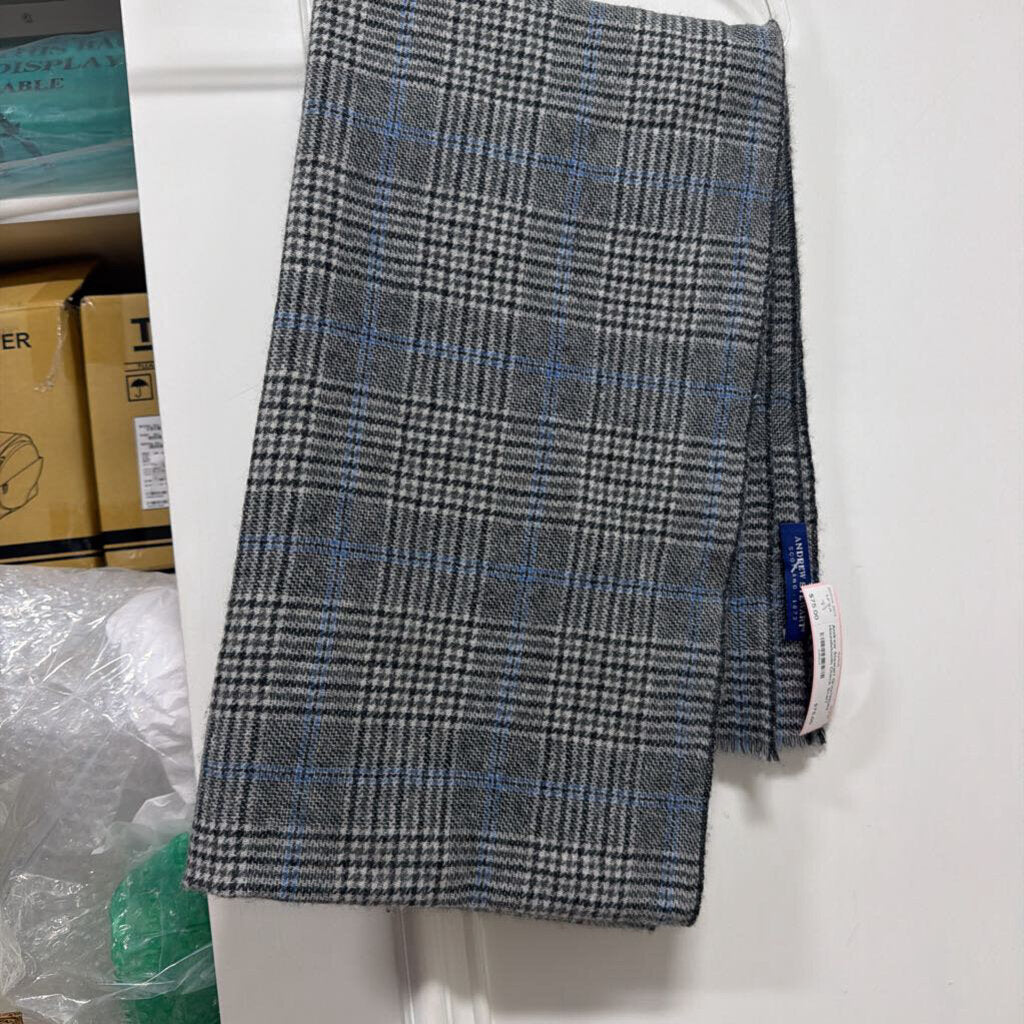 Grey/White Houndstooth Check Scarf