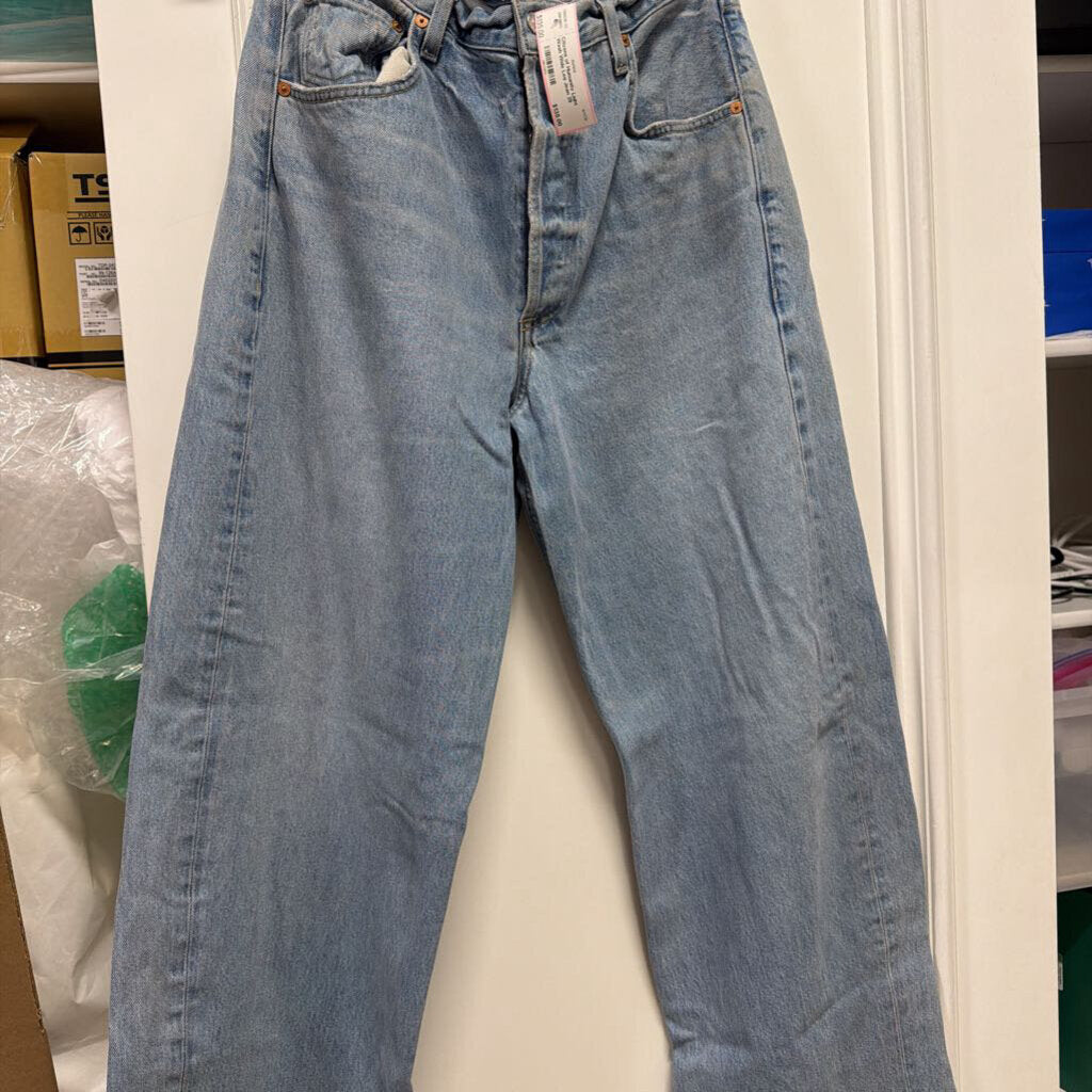 Light Wash Wide Leg Jean