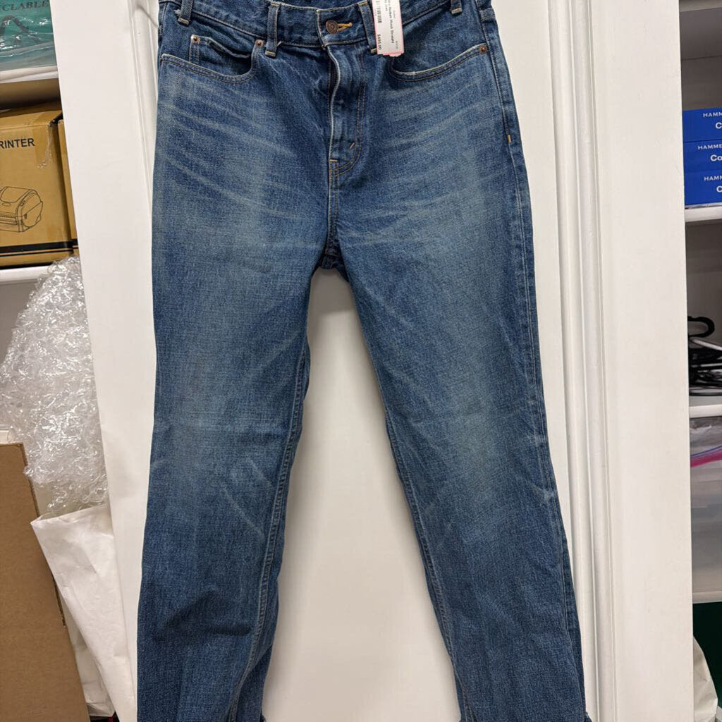 Medium Wash Straight Leg Jean