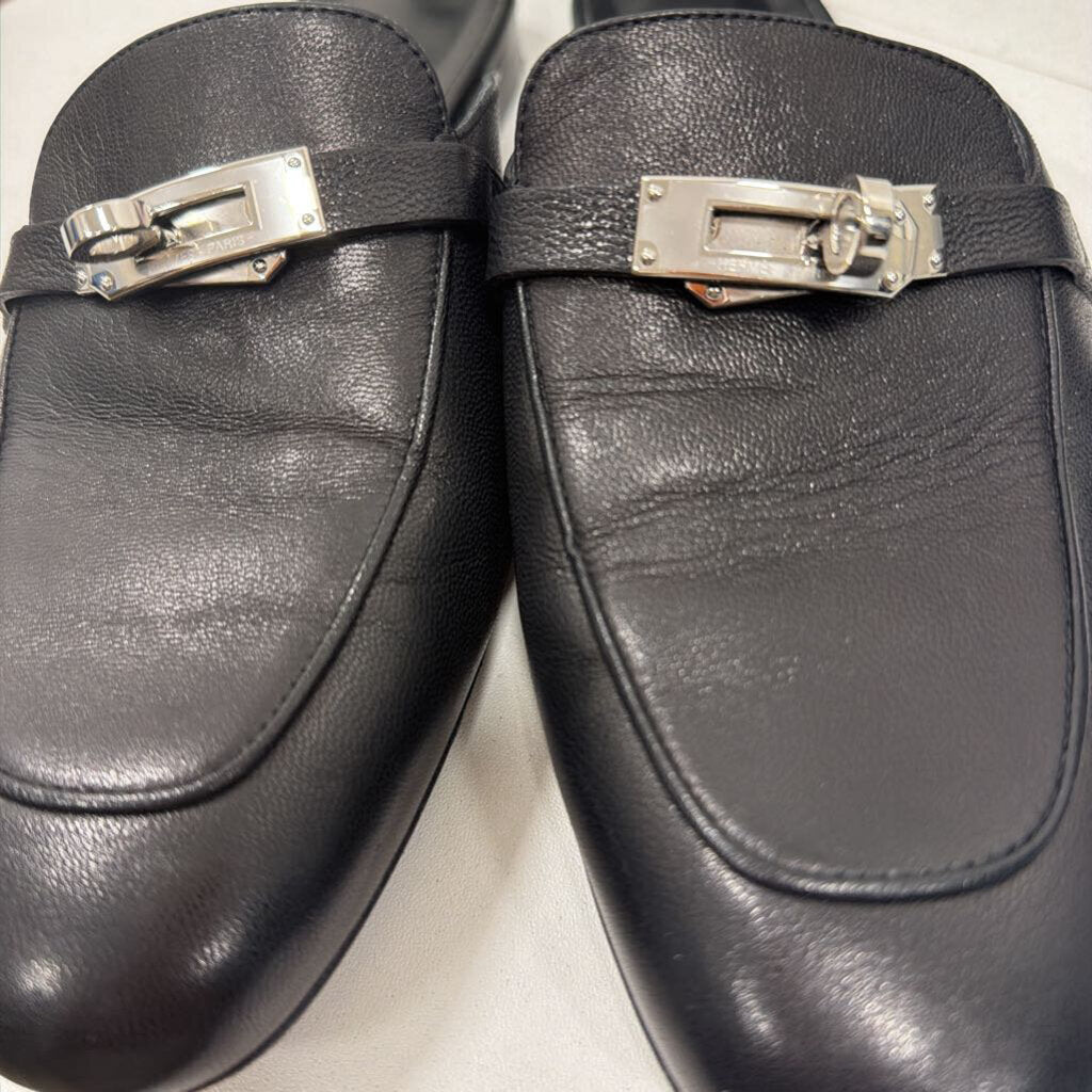 Black Leather Oz Mules, 40
