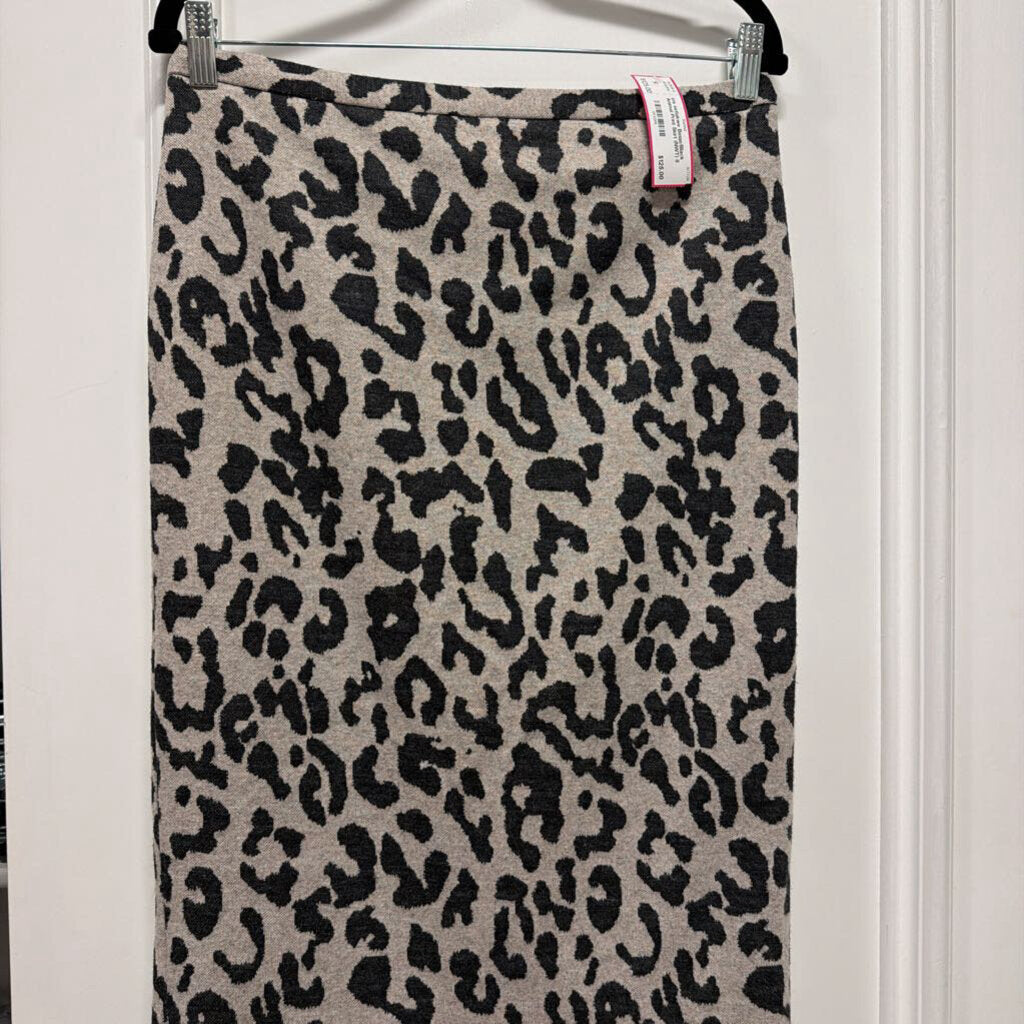 Beige/Black Animal Print Skirt (NWT)
