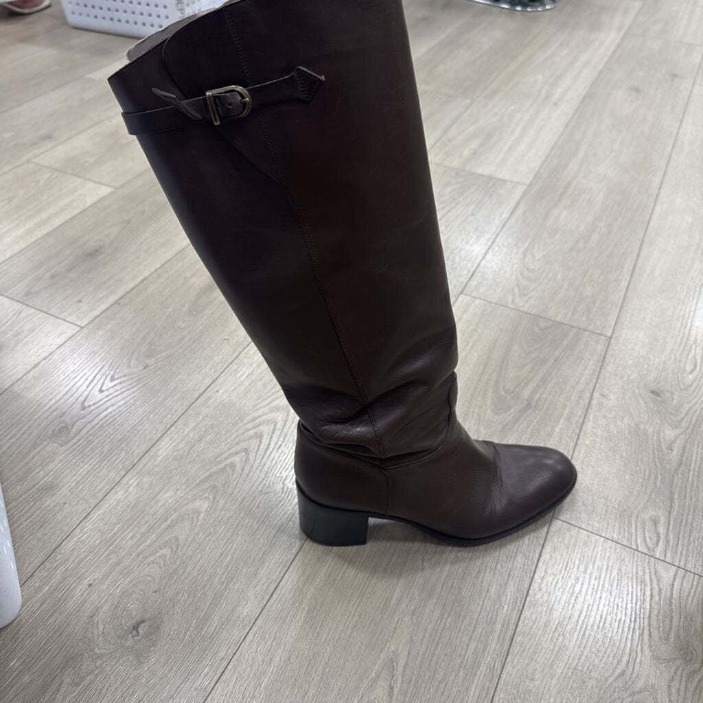 Brown Leather Boots (est 800)