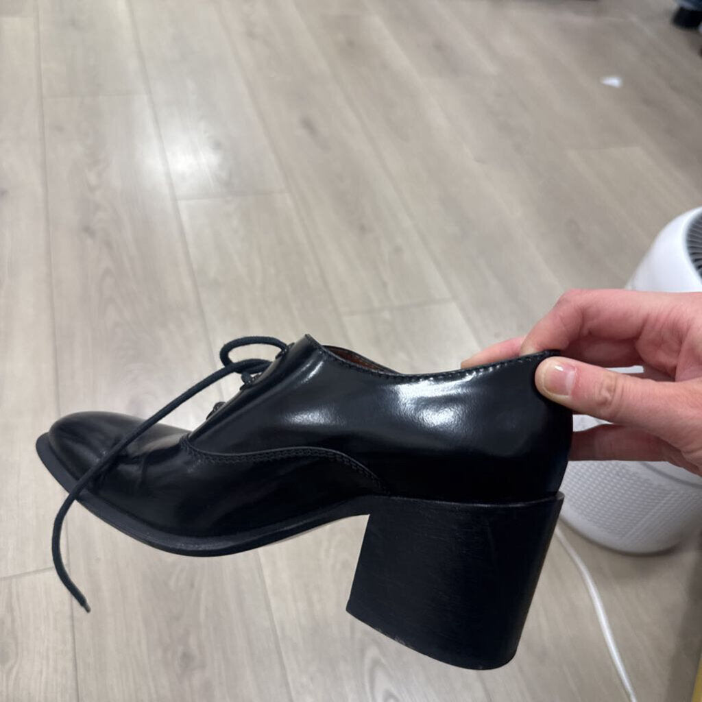 Black Leather Heeled Oxfords