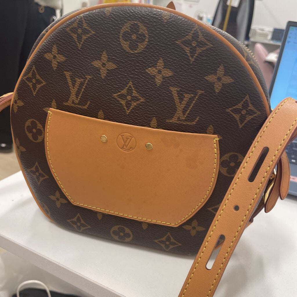 Monogram Boite Chapeau Souple MM Bag
