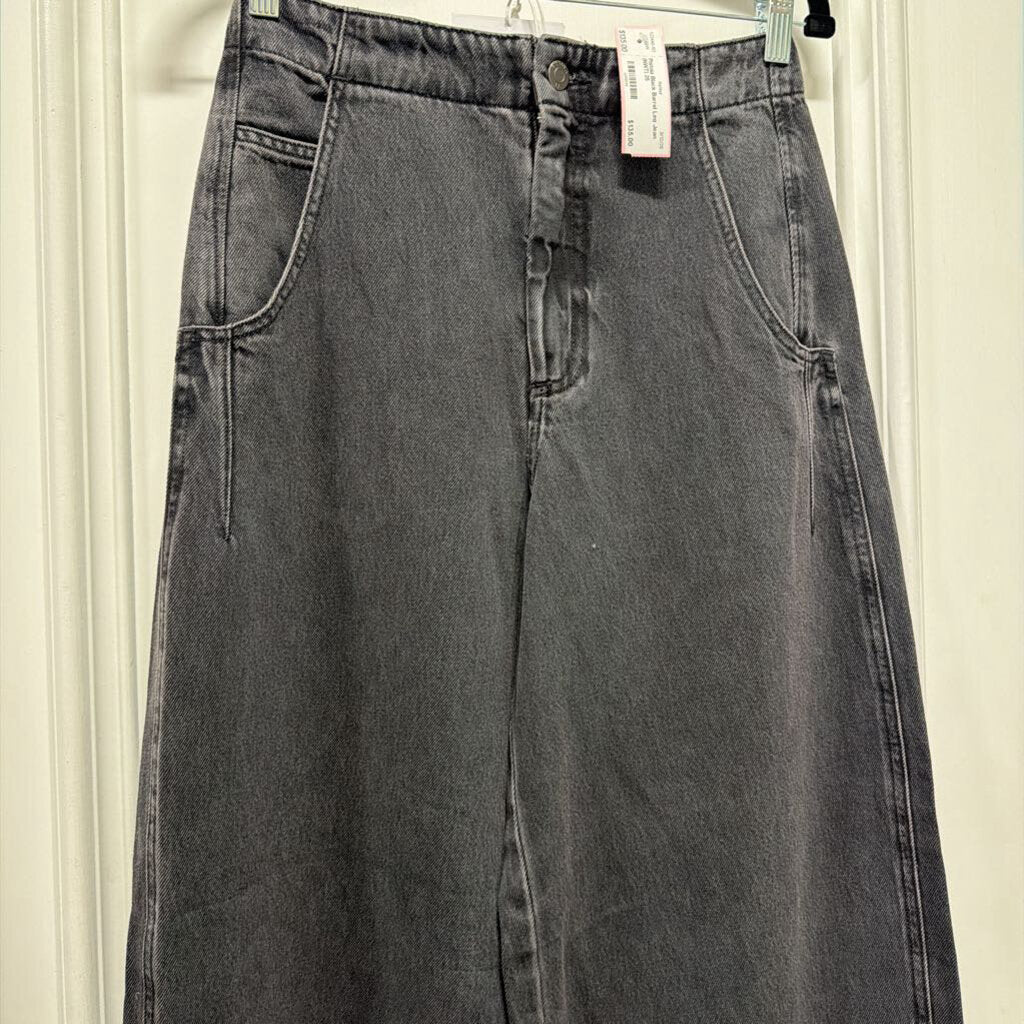Black Barrel Leg Jean (NWT)