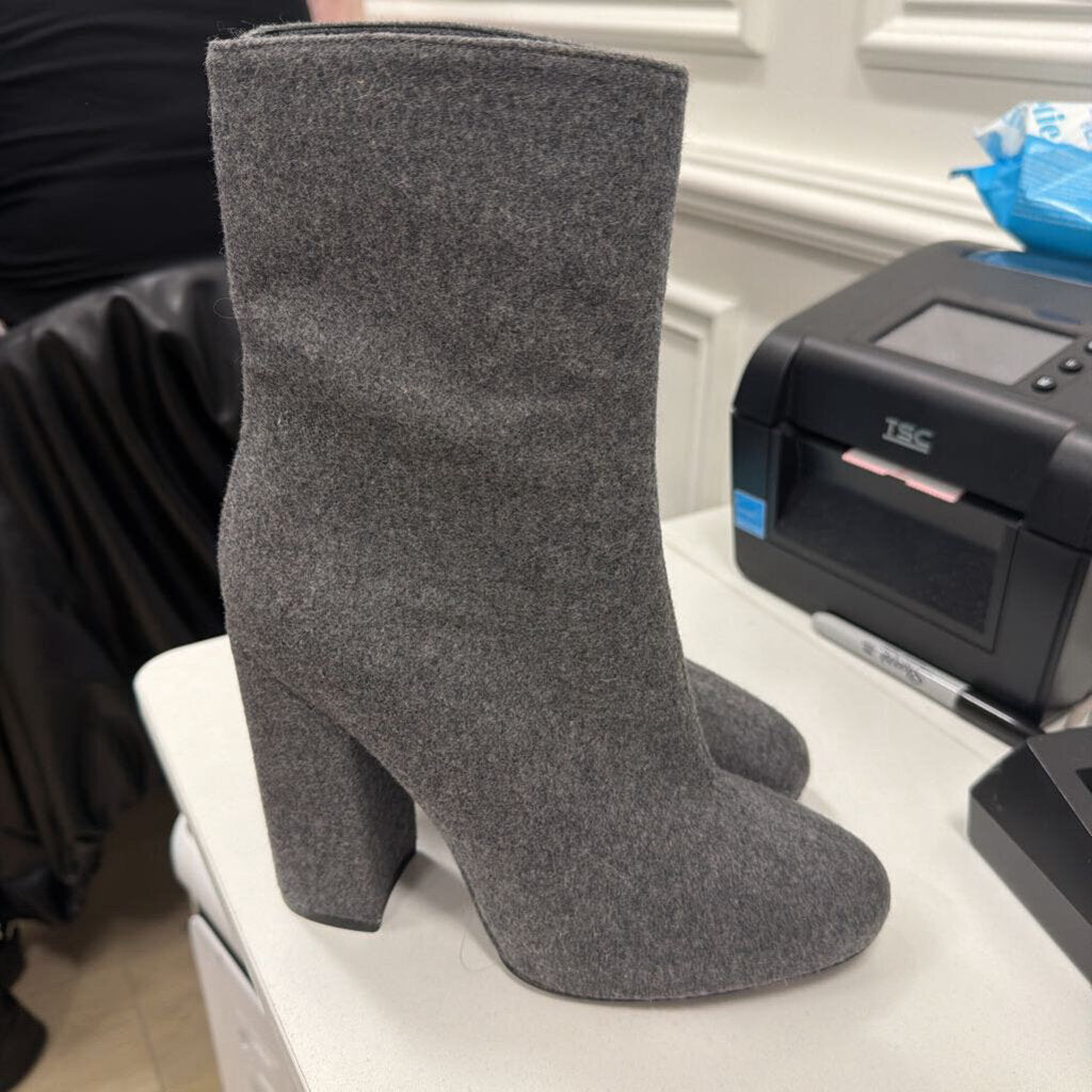 Grey Felt Heeled Booties (37)